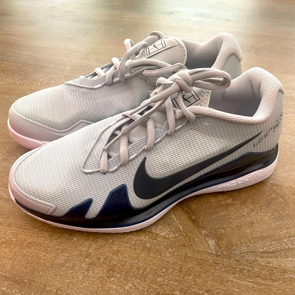 Nike tennis shoes. Men’s 6.5. Brand new. - Picture 1 of 3